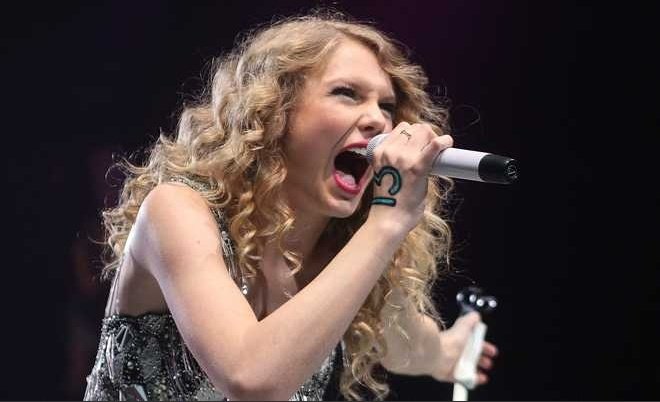 Taylor Swift — March 7 - Sunrise, Florida — photo 20