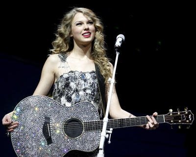 Taylor Swift — March 7 - Sunrise, Florida — photo 35