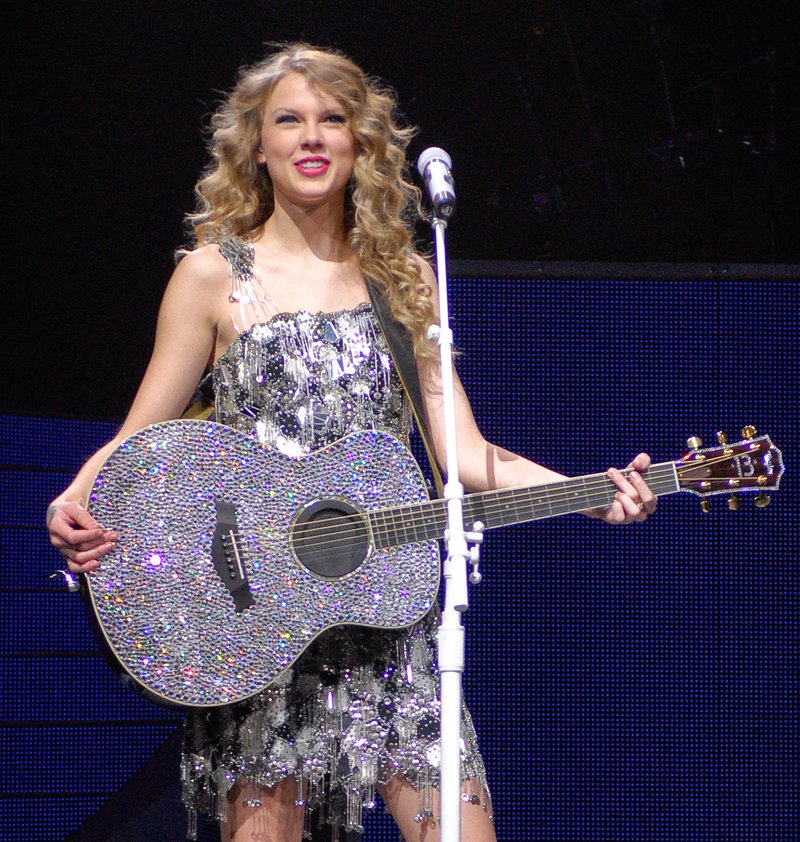 Taylor Swift — March 7 - Sunrise, Florida — photo 39
