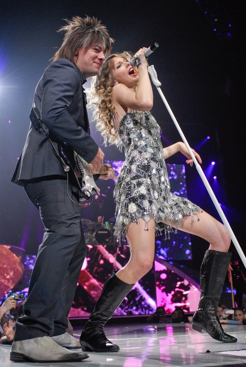 Taylor Swift — March 7 - Sunrise, Florida — photo 56
