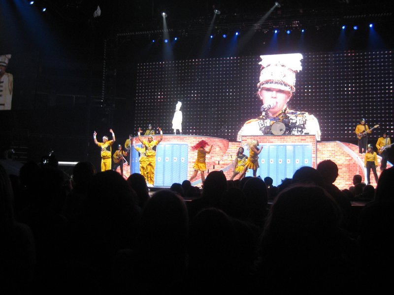 Taylor Swift — May 13 - Newark, New Jersey — photo 1