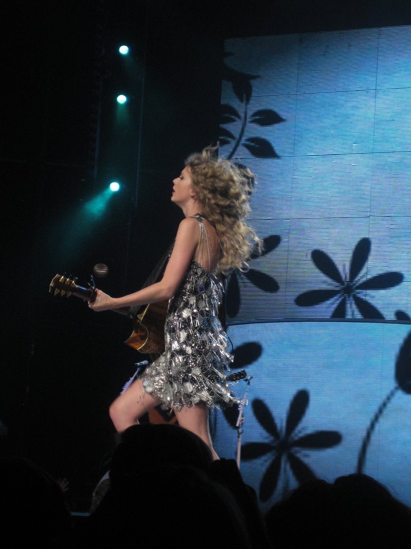 Taylor Swift — May 13 - Newark, New Jersey — photo 15