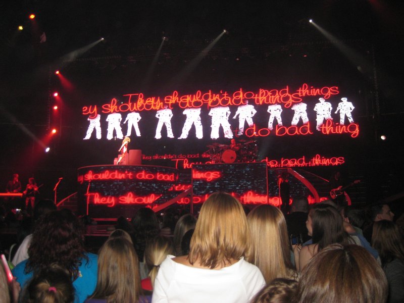 Taylor Swift — May 13 - Newark, New Jersey — photo 16