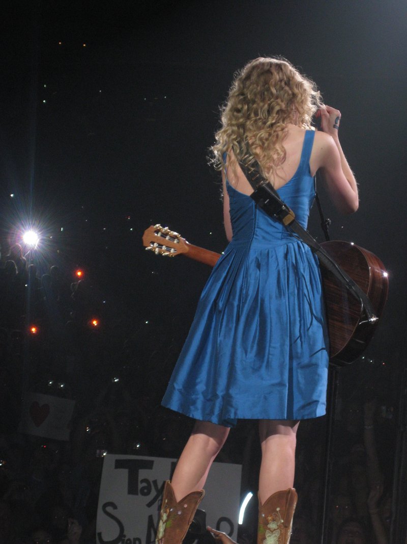 Taylor Swift — May 13 - Newark, New Jersey — photo 20