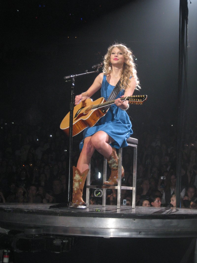 Taylor Swift — May 13 - Newark, New Jersey — photo 23