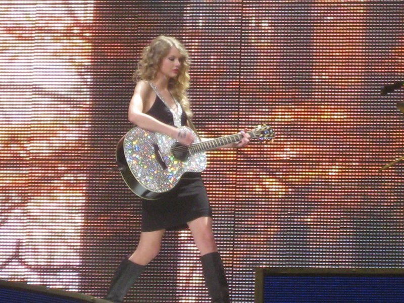 Taylor Swift — May 13 - Newark, New Jersey — photo 41