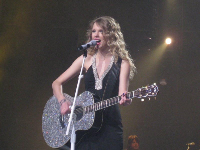 Taylor Swift — May 13 - Newark, New Jersey — photo 42