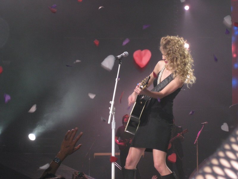 Taylor Swift — May 13 - Newark, New Jersey — photo 48