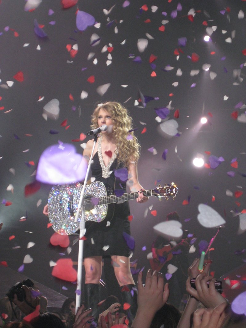Taylor Swift — May 13 - Newark, New Jersey — photo 49