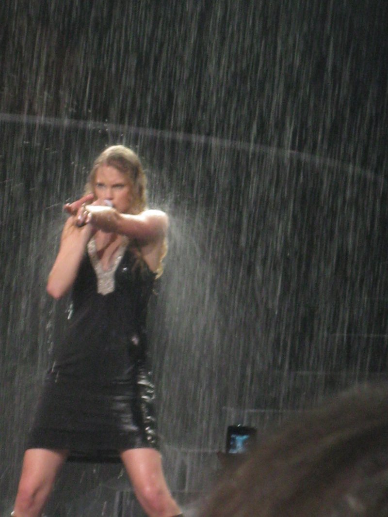 Taylor Swift — May 13 - Newark, New Jersey — photo 62