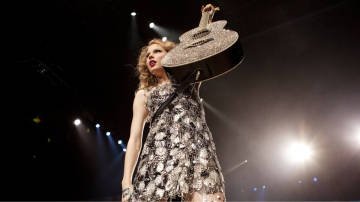 Taylor Swift — May 21,22 - Toronto, Ontario — photo 1