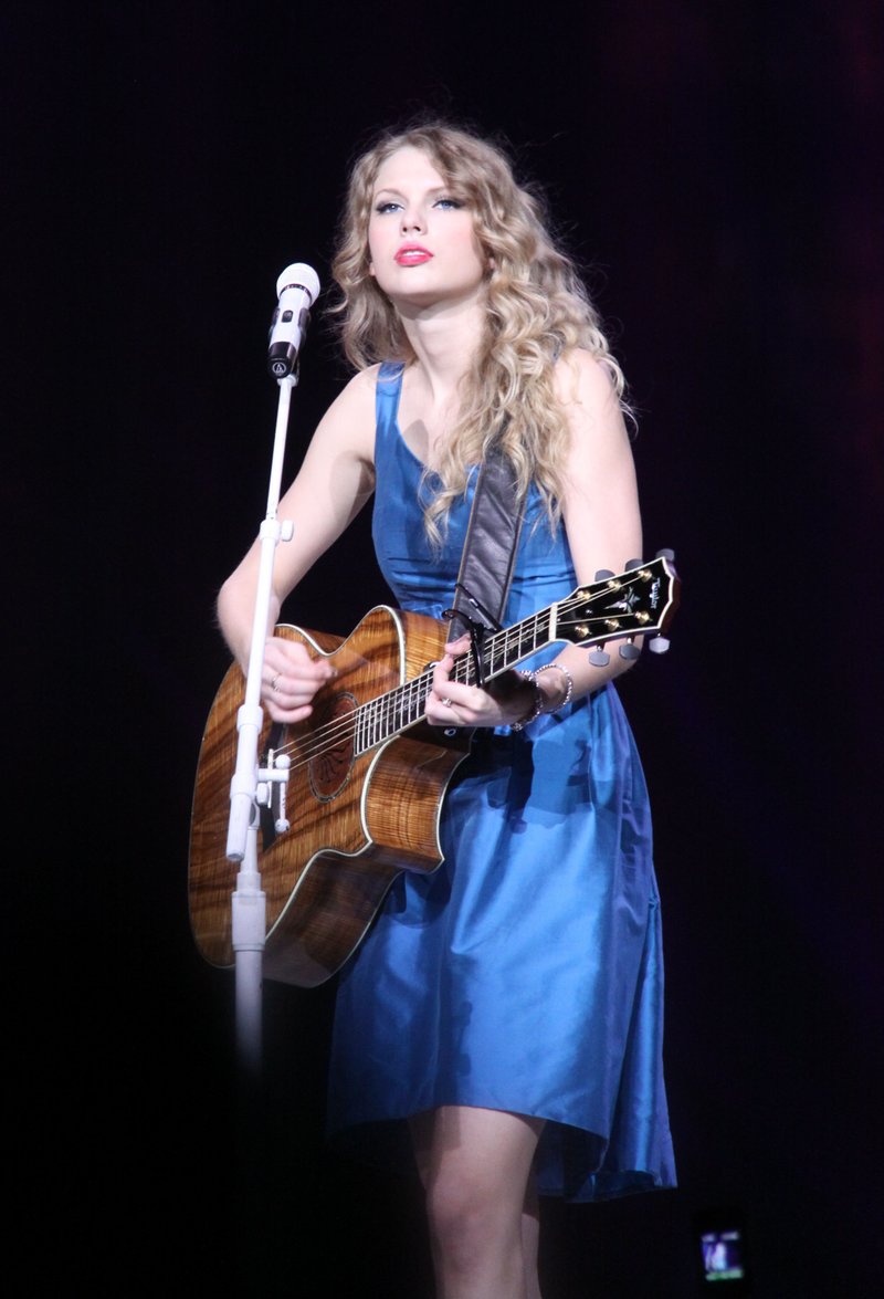 Taylor Swift — May 21,22 - Toronto, Ontario — photo 9