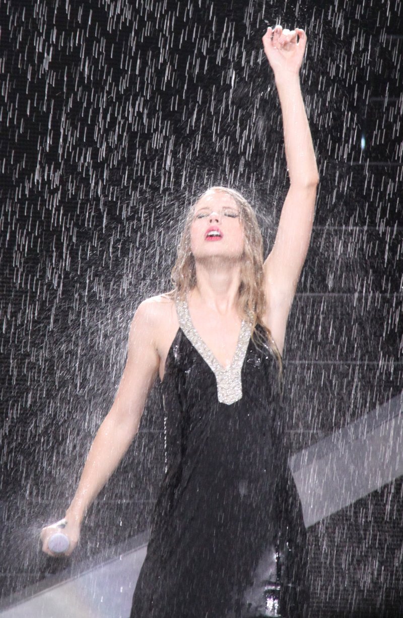 Taylor Swift — May 21,22 - Toronto, Ontario — photo 14