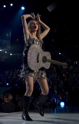 Taylor Swift — May 25 - Houston, Texas — photo 5
