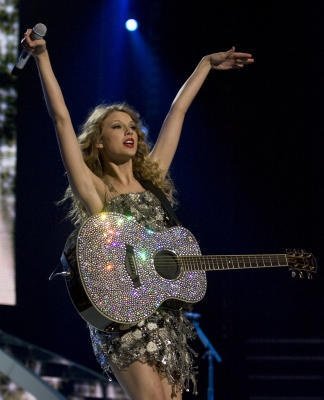 Taylor Swift — May 25 - Houston, Texas — photo 15