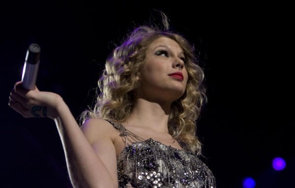 Taylor Swift — May 25 - Houston, Texas — photo 16