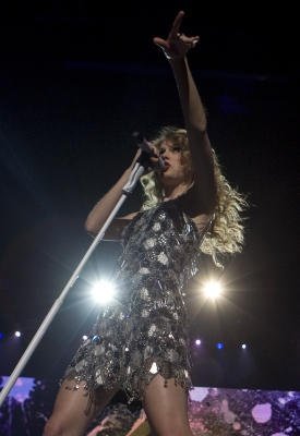 Taylor Swift — May 25 - Houston, Texas — photo 18