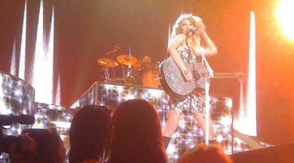 Taylor Swift — May 26 - Houston, Texas — photo 11