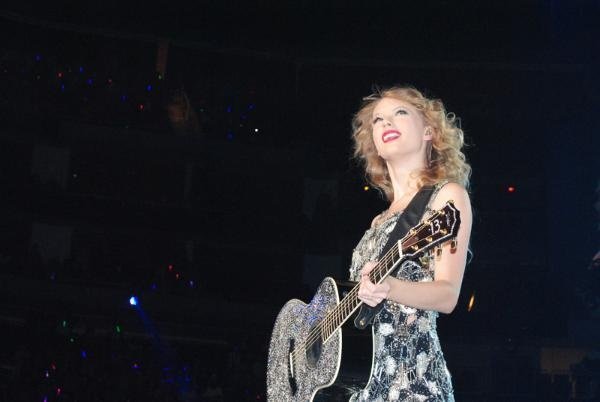 Taylor Swift — May 26 - Houston, Texas — photo 13