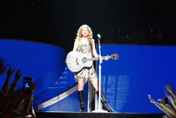 Taylor Swift — May 26 - Houston, Texas — photo 49