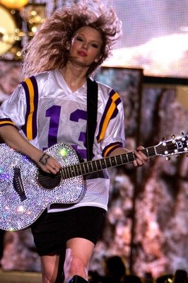 Taylor Swift — May 29 - Baton Rouge, Louisiana (Bayou Country Superfest) — photo 26