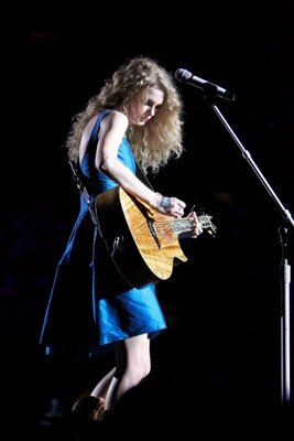 Taylor Swift — May 29 - Baton Rouge, Louisiana (Bayou Country Superfest) — photo 35