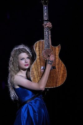 Taylor Swift — May 29 - Baton Rouge, Louisiana (Bayou Country Superfest) — photo 39