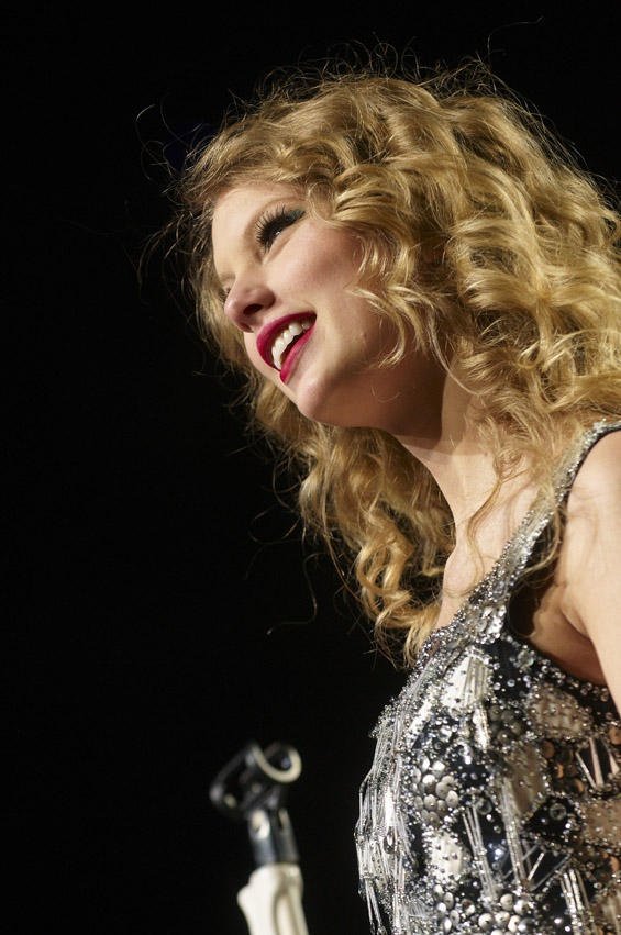 Taylor Swift — May 7 - St. Paul, Minnesota — photo 19