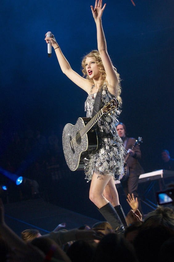 Taylor Swift — May 7 - St. Paul, Minnesota — photo 27