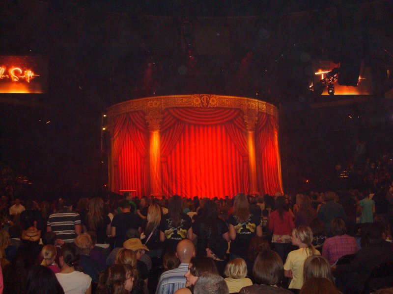 Taylor Swift — May 7 - St. Paul, Minnesota — photo 44