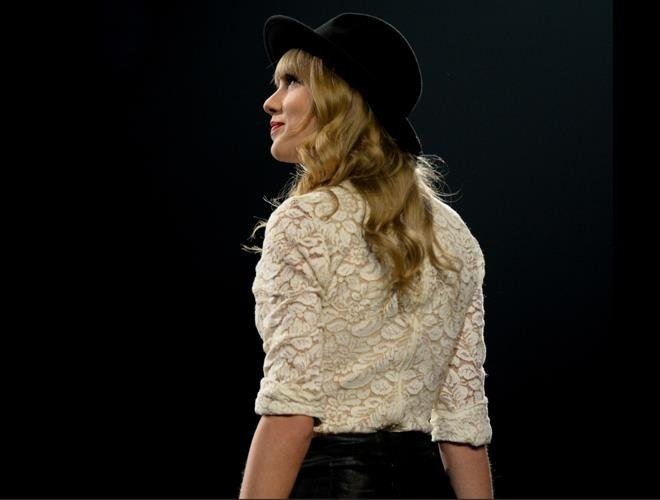 Taylor Swift — April 10 - Miami, Florida — photo 42