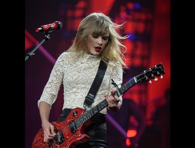 Taylor Swift — April 10 - Miami, Florida — photo 48