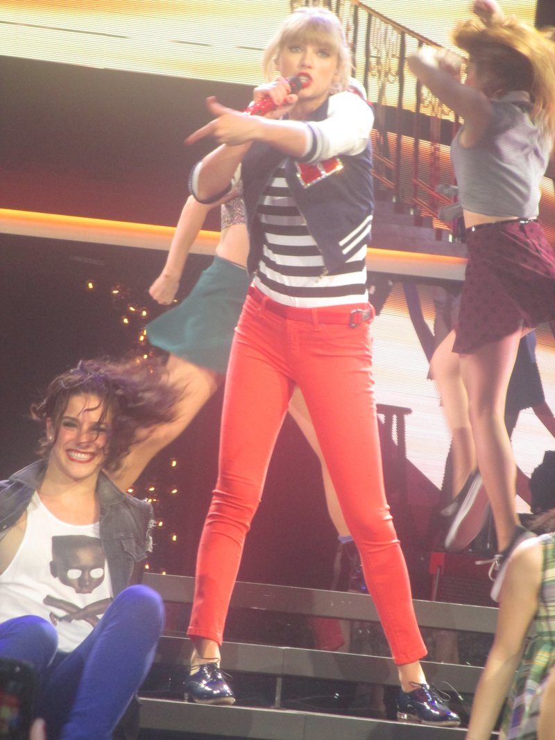 Taylor Swift — April 10 - Miami, Florida — photo 72