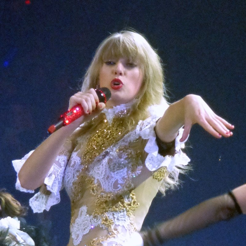Taylor Swift — April 19 - Atlanta, Georgia — photo 9