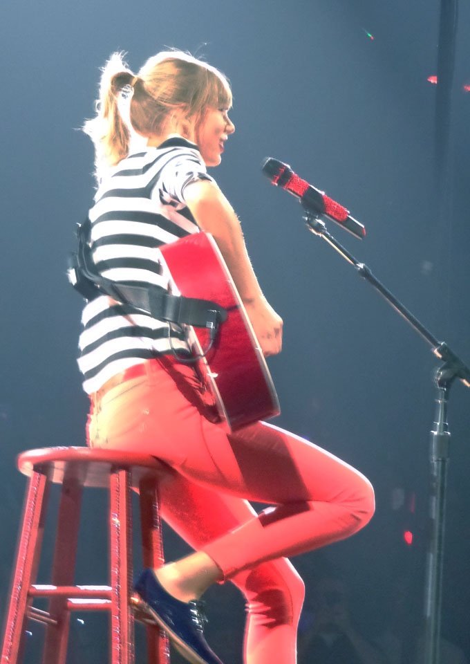 Taylor Swift — April 19 - Atlanta, Georgia — photo 22
