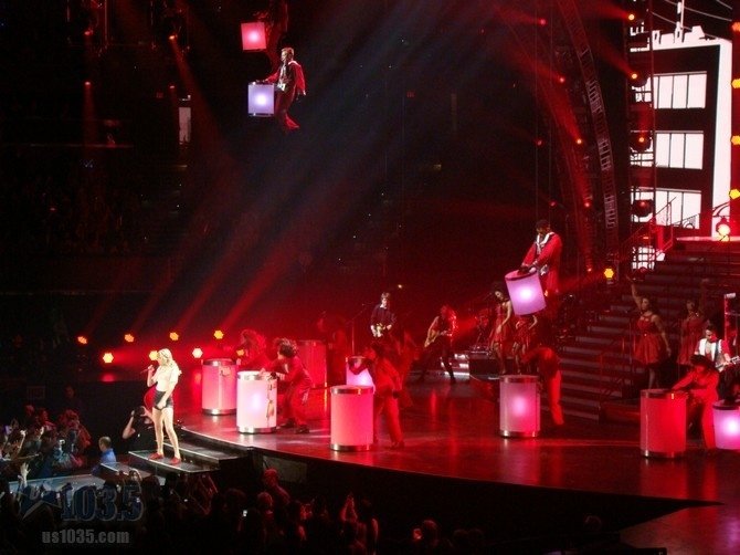 Taylor Swift — April 20 - Tampa, Florida — photo 39