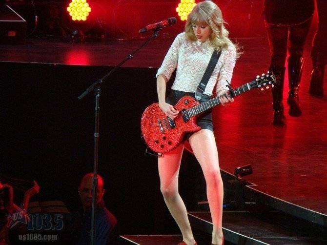 Taylor Swift — April 20 - Tampa, Florida — photo 46