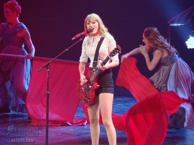 Taylor Swift — April 20 - Tampa, Florida — photo 55