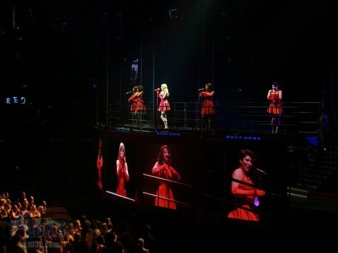 Taylor Swift — April 20 - Tampa, Florida — photo 60