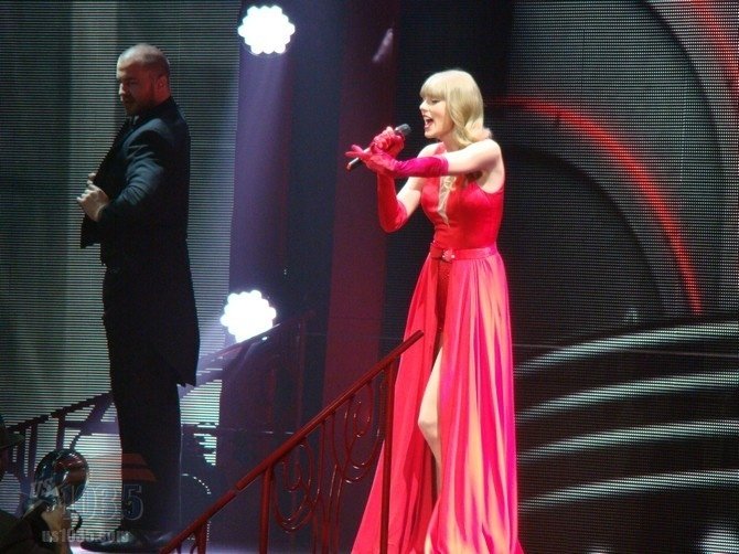 Taylor Swift — April 20 - Tampa, Florida — photo 64