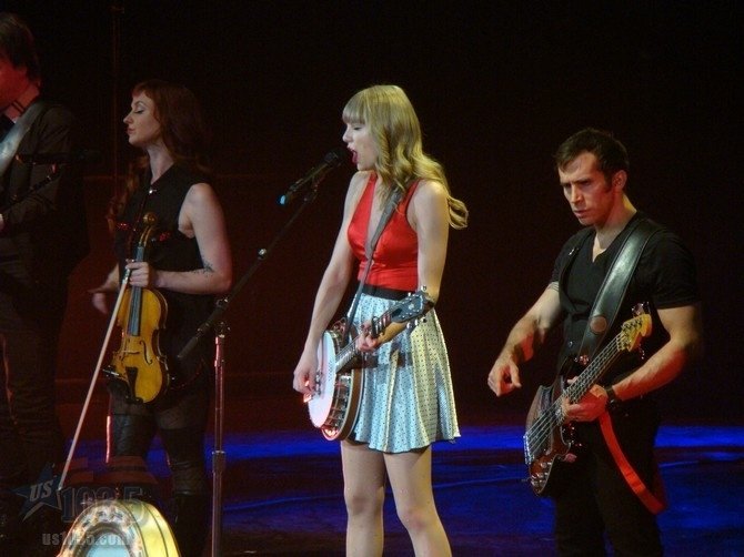 Taylor Swift — April 20 - Tampa, Florida — photo 79