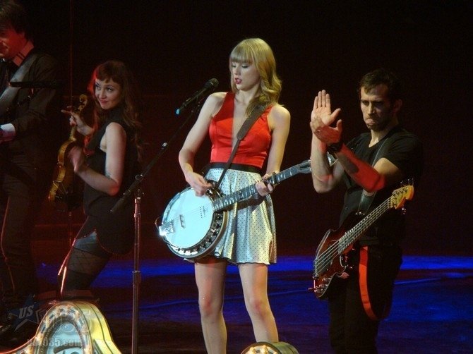Taylor Swift — April 20 - Tampa, Florida — photo 80