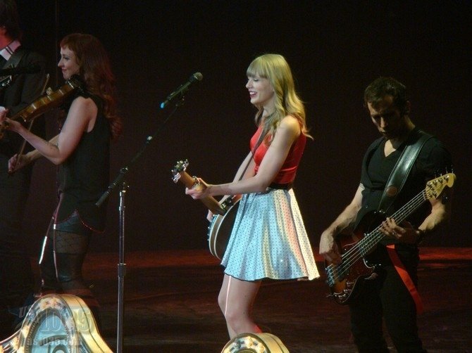 Taylor Swift — April 20 - Tampa, Florida — photo 83