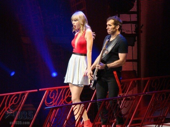 Taylor Swift — April 20 - Tampa, Florida — photo 93