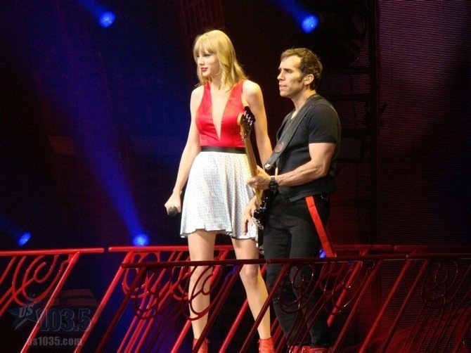 Taylor Swift — April 20 - Tampa, Florida — photo 95