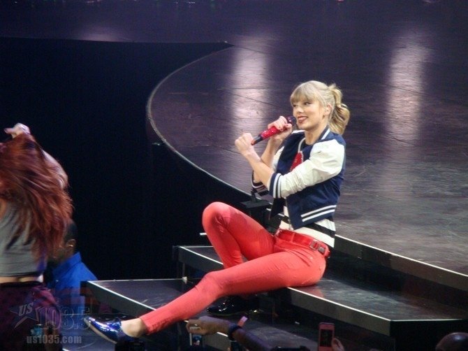 Taylor Swift — April 20 - Tampa, Florida — photo 98