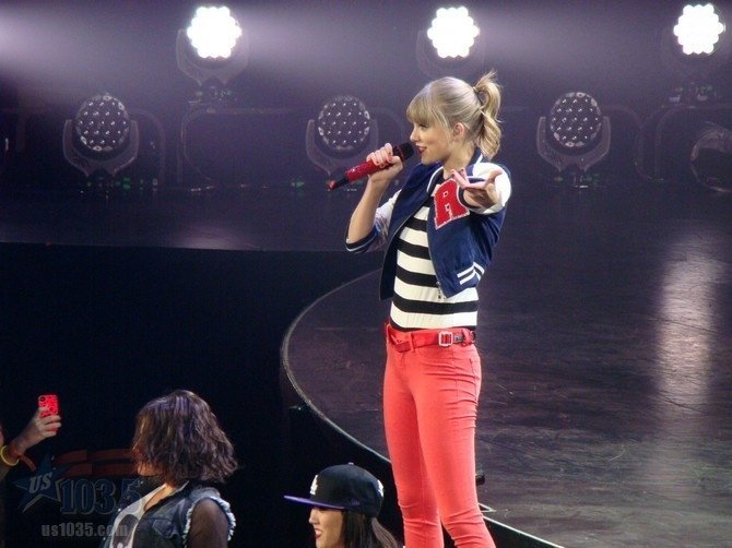 Taylor Swift — April 20 - Tampa, Florida — photo 100