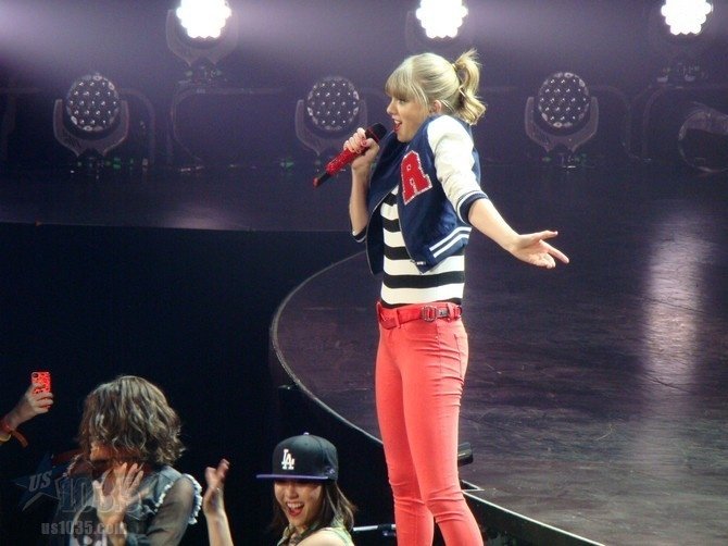 Taylor Swift — April 20 - Tampa, Florida — photo 101