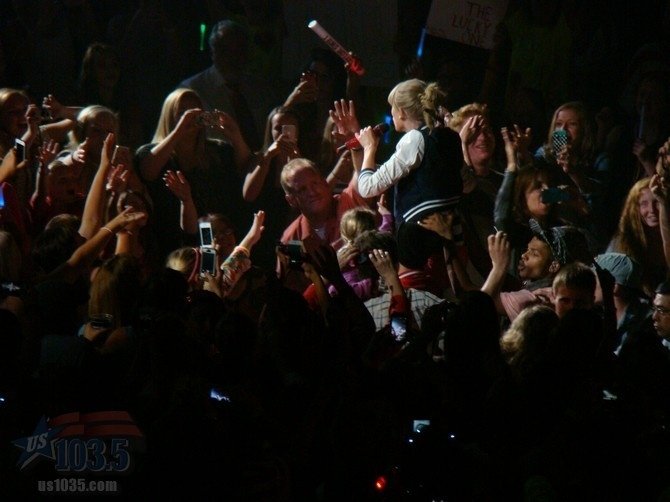 Taylor Swift — April 20 - Tampa, Florida — photo 104