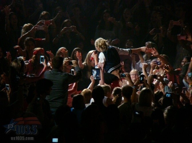 Taylor Swift — April 20 - Tampa, Florida — photo 106
